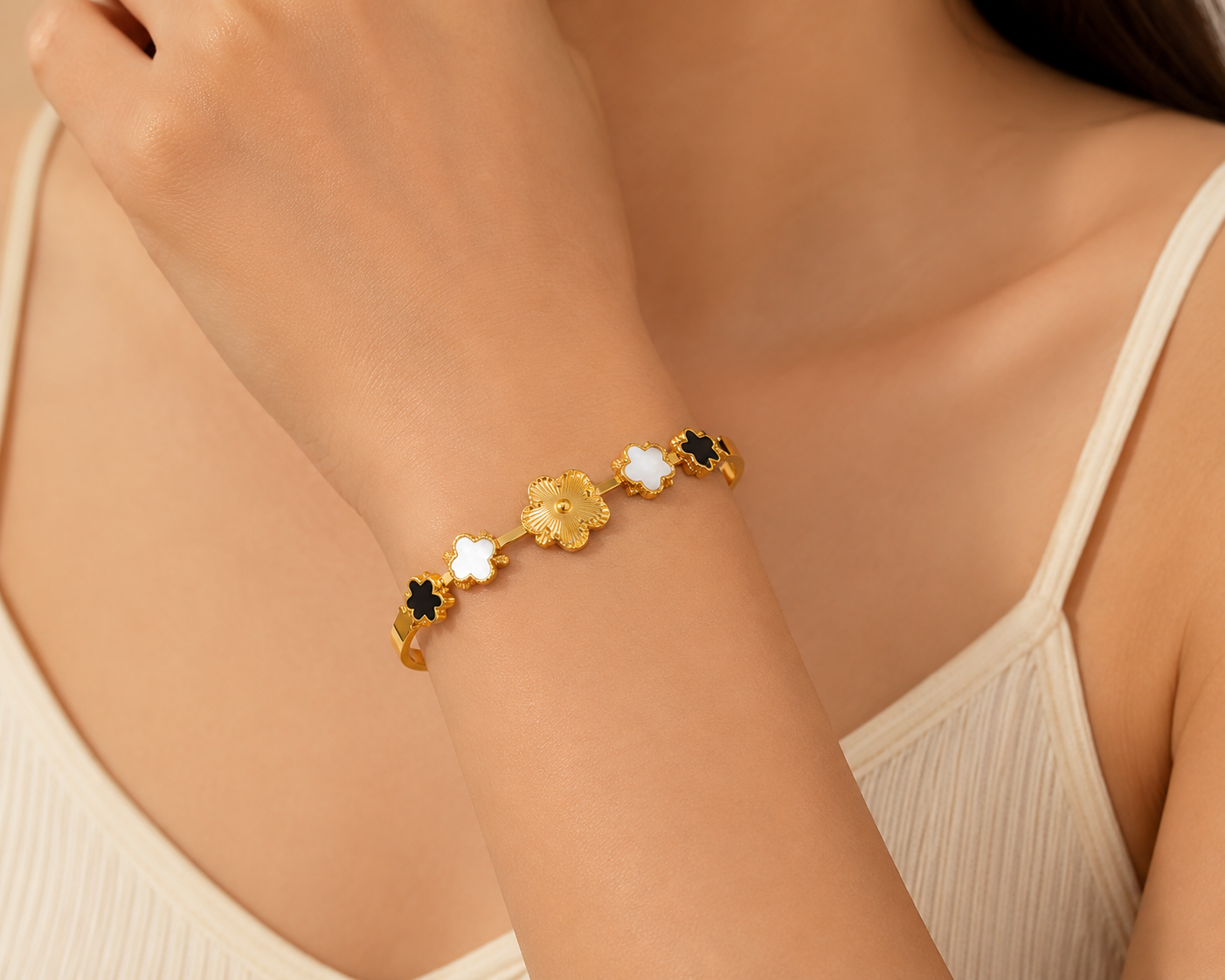Golden Blossom Clover Bracelet